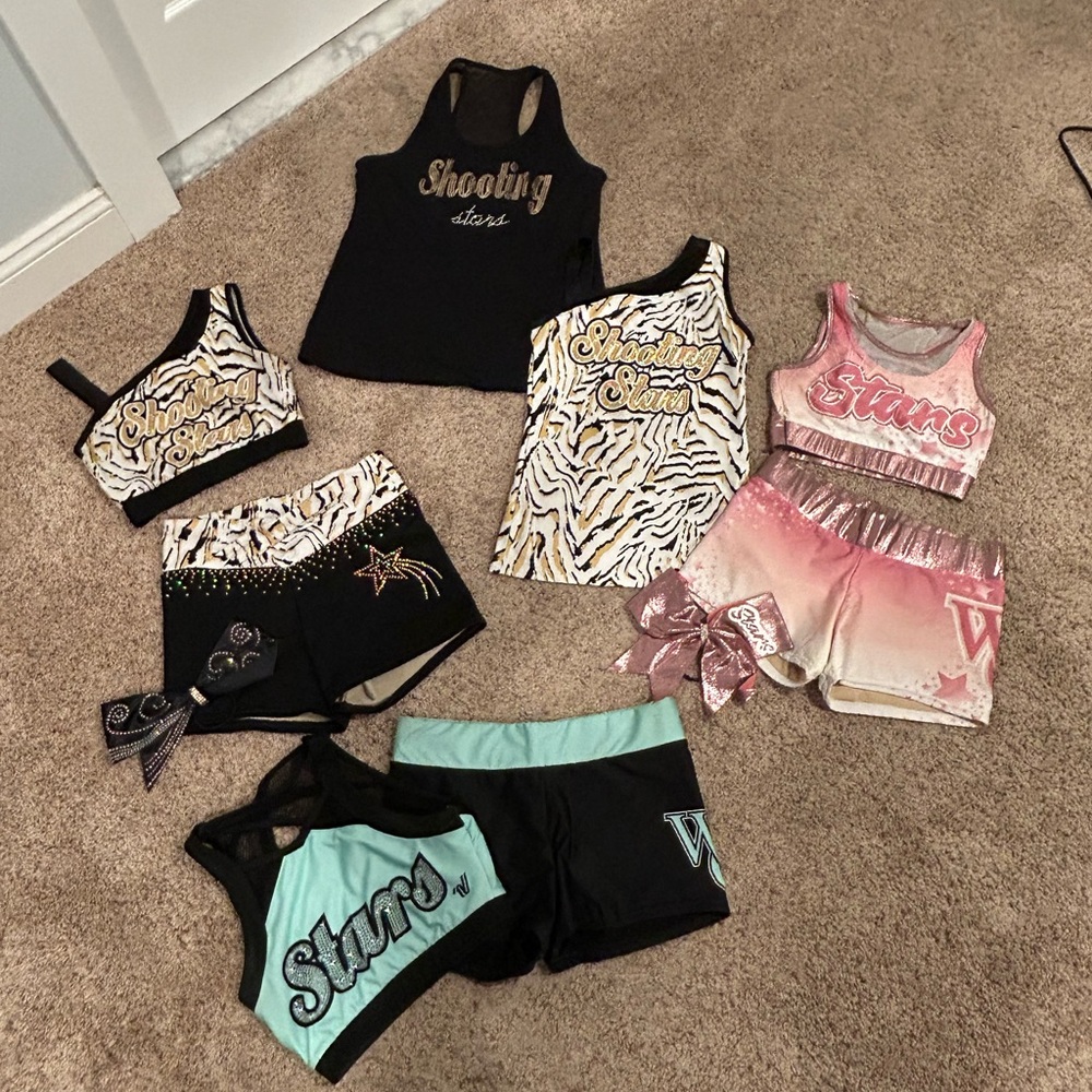 World Cup Cheer Women’s Size Small Sports Bras, Tanks, Shorts, Bows HUGE LOT